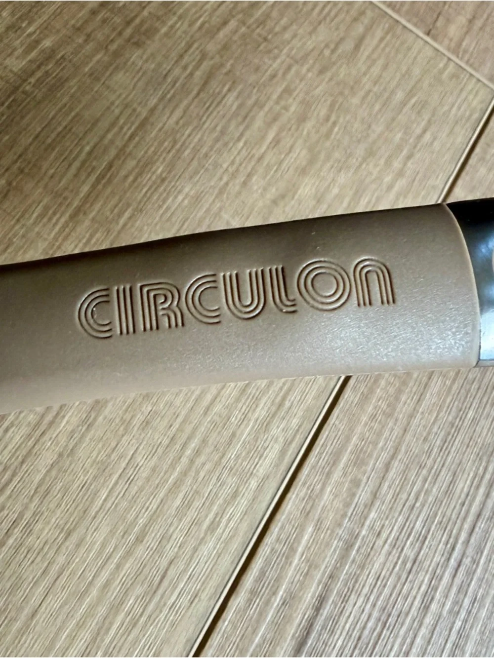 Circulon Nonstick 1Qt Sauce Pan/Lid  19T Non Stick 1309952 Premier Professional‎